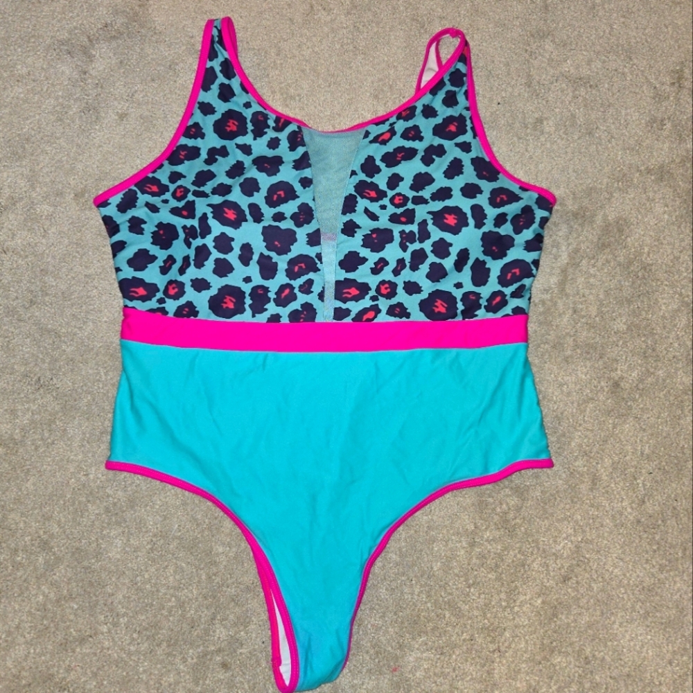 Bathing suit🍒
